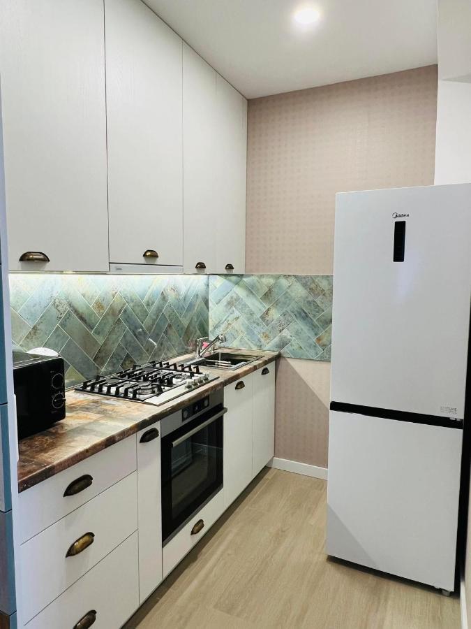 Aura Apartment Kutaisi Exterior photo