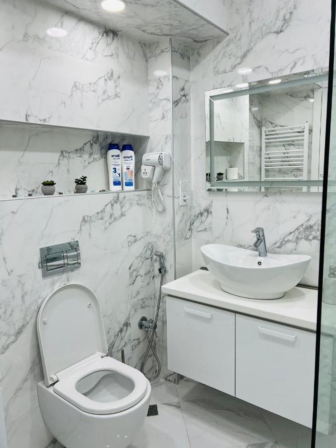 Aura Apartment Kutaisi Exterior photo